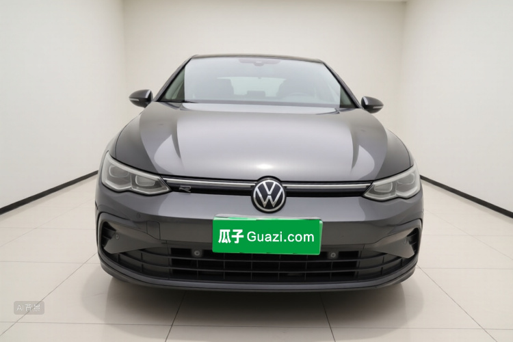 Volkswagen Golf 2021 car image #3