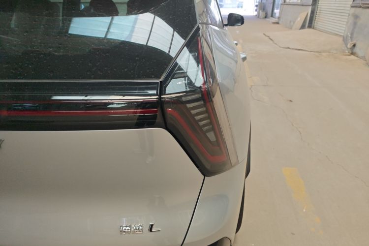 GEELY Boyue L 2026 image de voiture #8