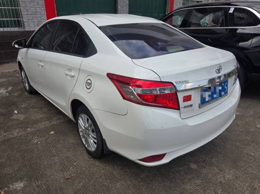 Toyota Vios 2015 immagine di auto #6