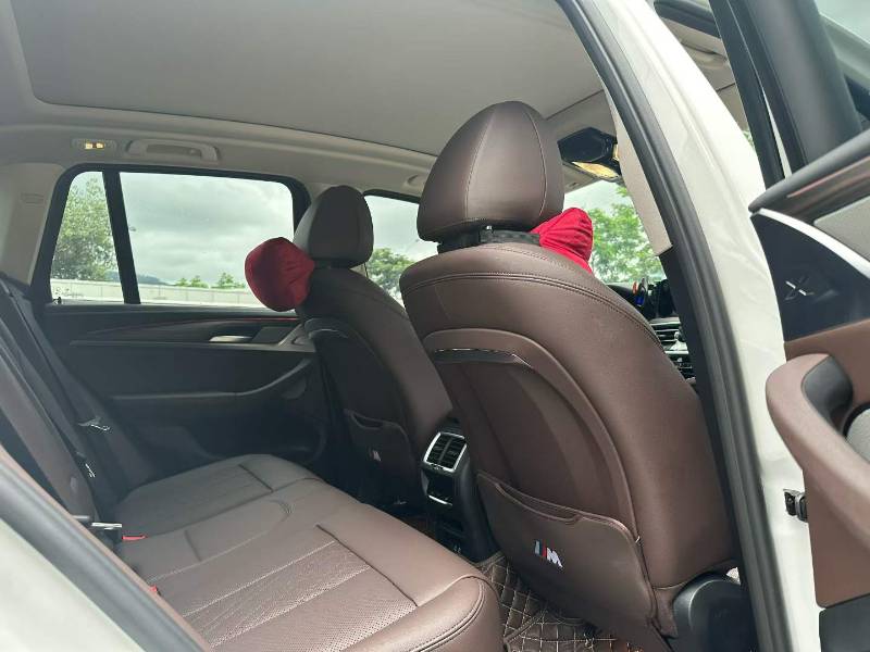 BMW X3 2024 car image #6