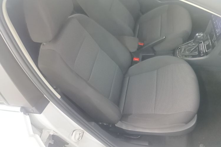 Volkswagen Bora 2023 immagine di auto #24