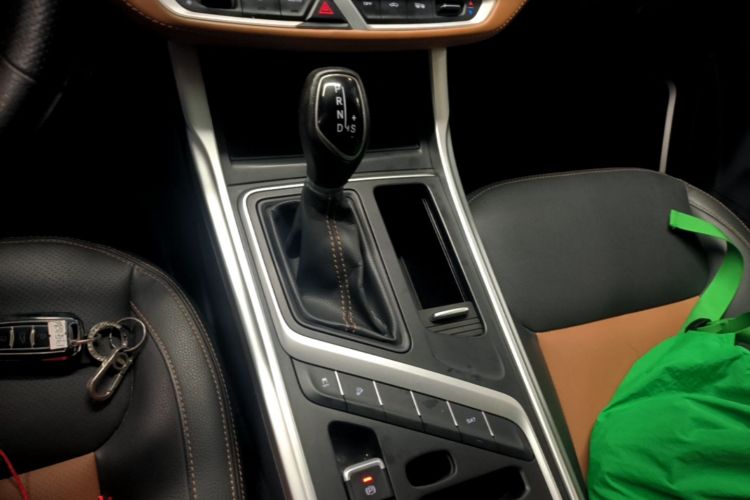 GEELY Vision X6 2019 car image #14