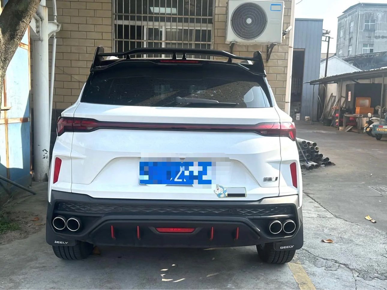 GEELY Coolray 2022 #6 GEELY Coolray 2022 изображение автомобиля #6