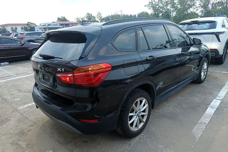 BMW X1 2017 #5 BMW X1 2017 car image #5