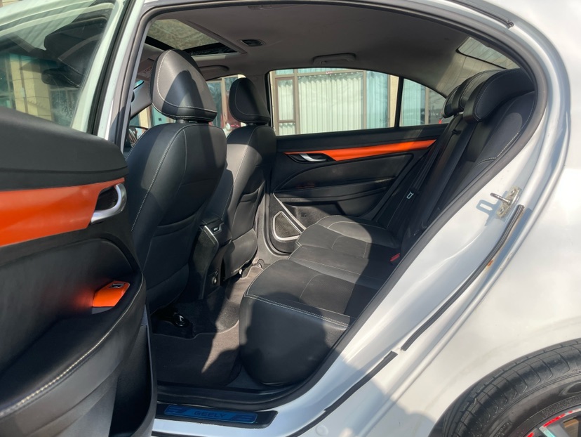 GEELY Emgrand 2019 car image #8