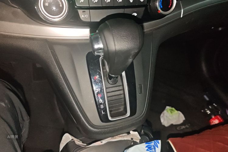 Honda CR-V 2016 imagem de carro #16