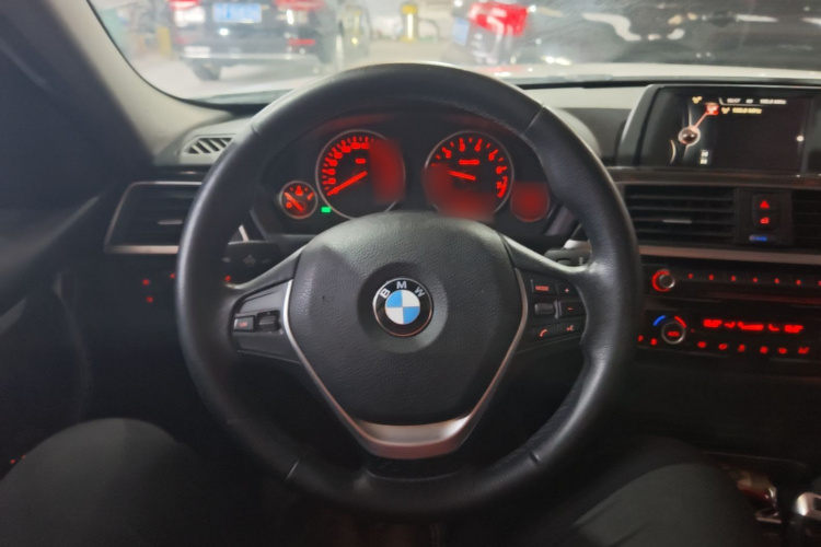 BMW 3 Series 2017 #11 BMW 3 Series 2017 car image #11