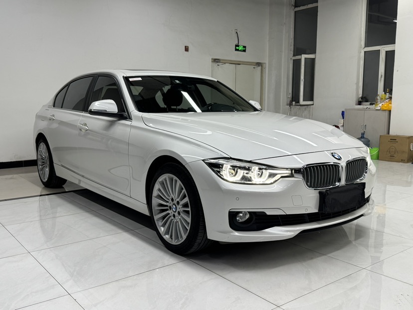 BMW 3 Series 2018 #3 BMW 3 Series 2018 car image #3