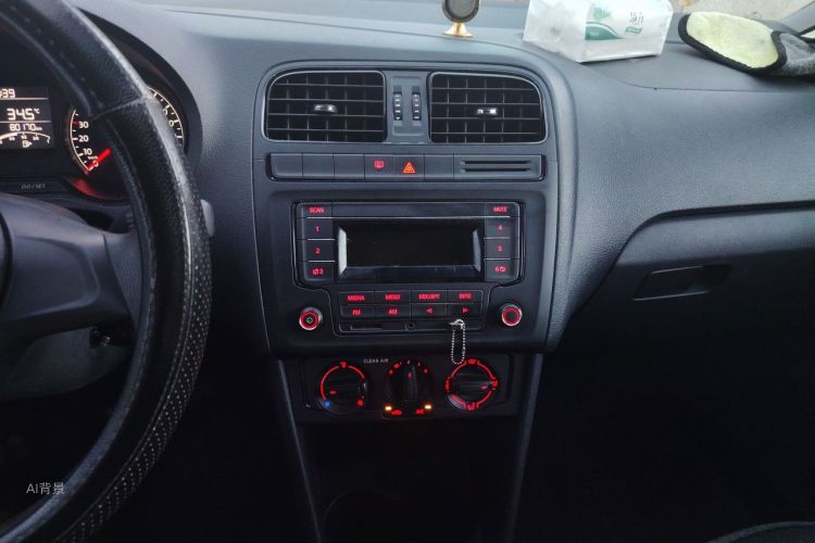 Volkswagen Polo 2016 #15 Volkswagen Polo 2016 car image #15