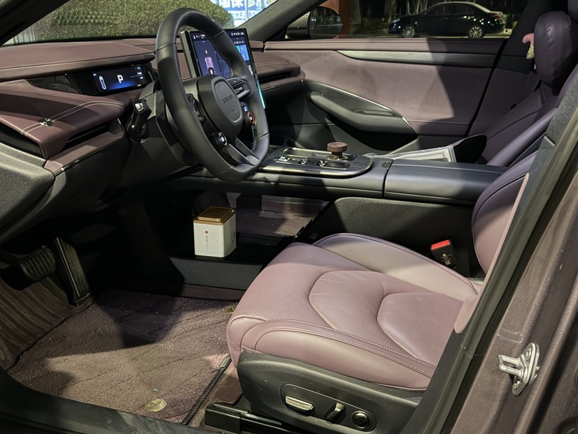MI SU7 2025 car image #3