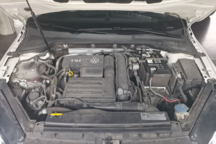 Volkswagen Golf 2020 car image #20