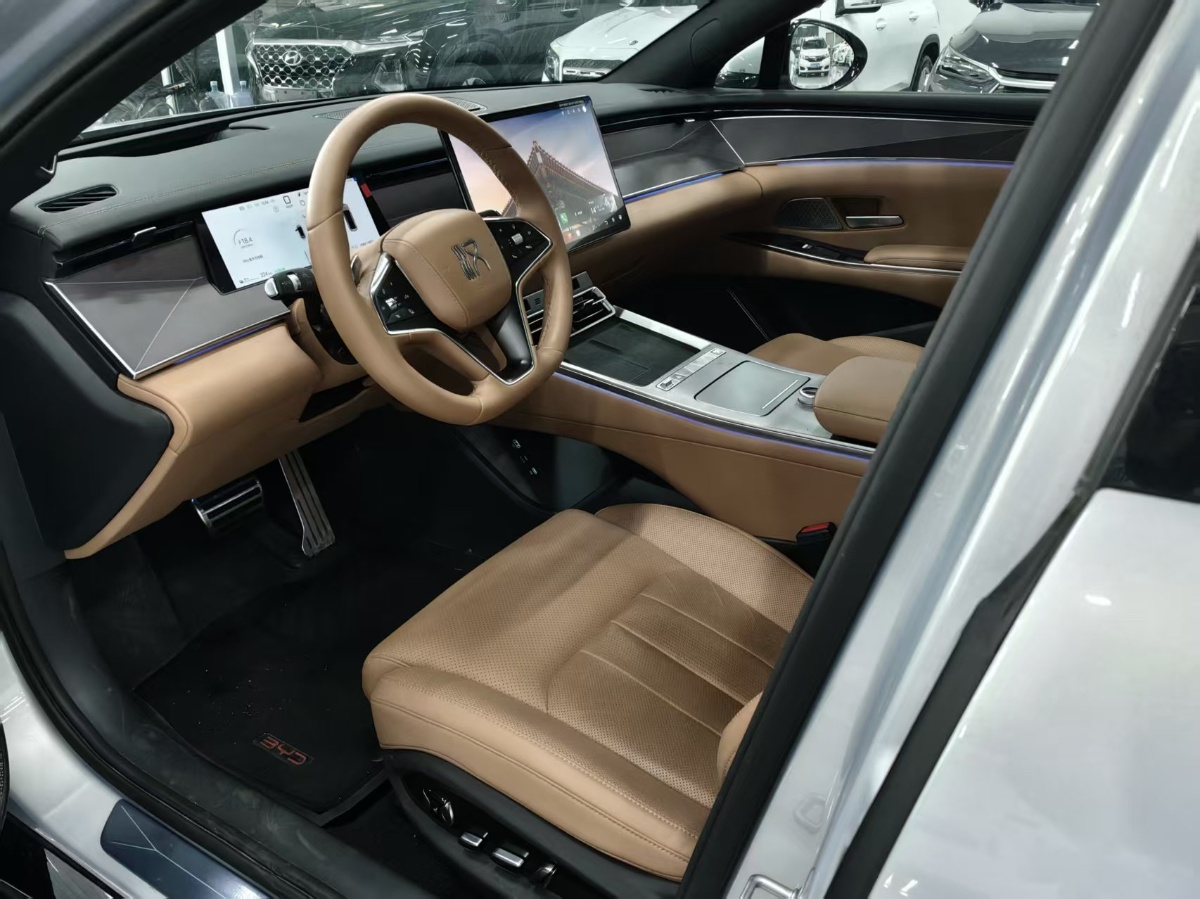 BYD HanL 2026 imagen de coche #5