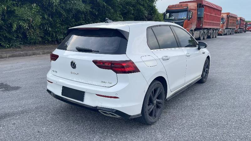 Volkswagen Golf 2020 car image #9
