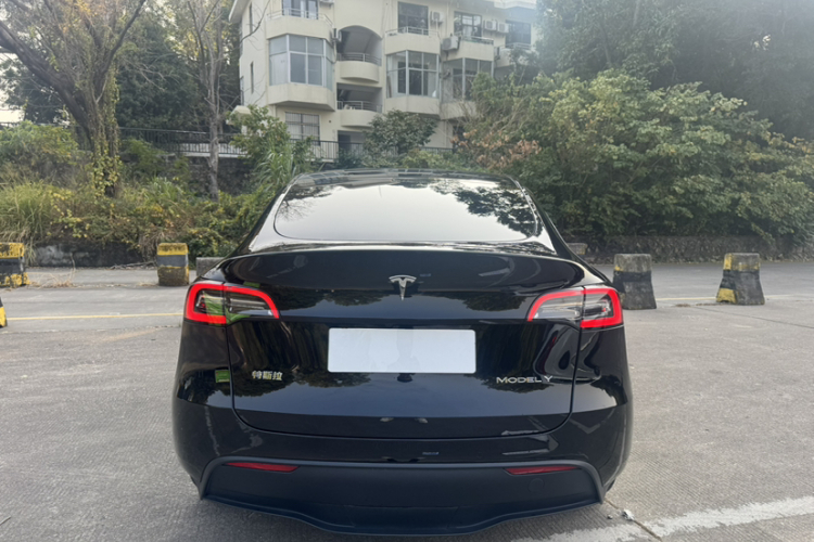 特斯拉 Model Y 2023 汽车图片 #8
