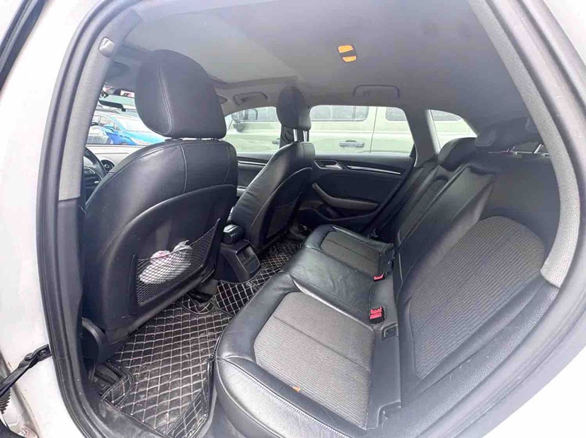 Audi A3 2018 car image #6