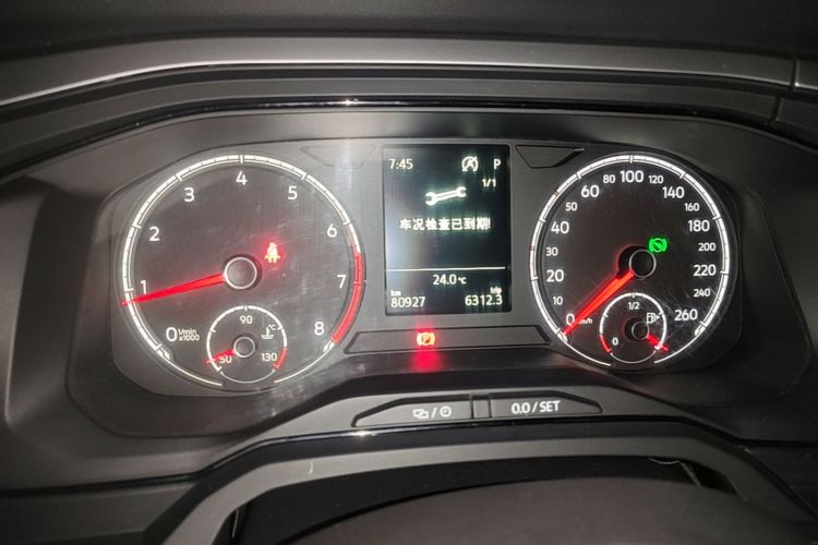 Volkswagen Polo 2019 car image #12