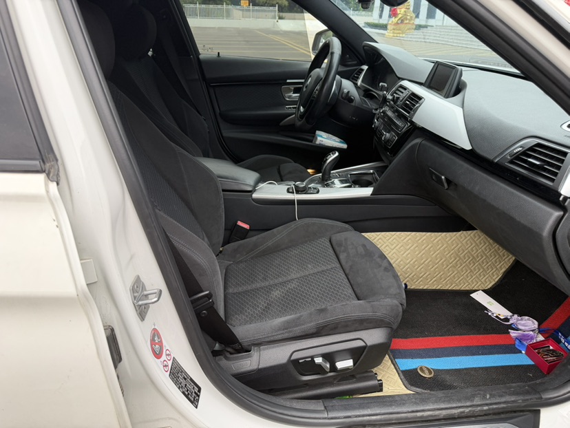 BMW 3 Series 2017 car image #6