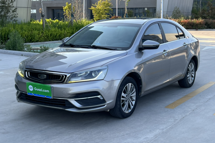 GEELY Emgrand 2018 car image #2