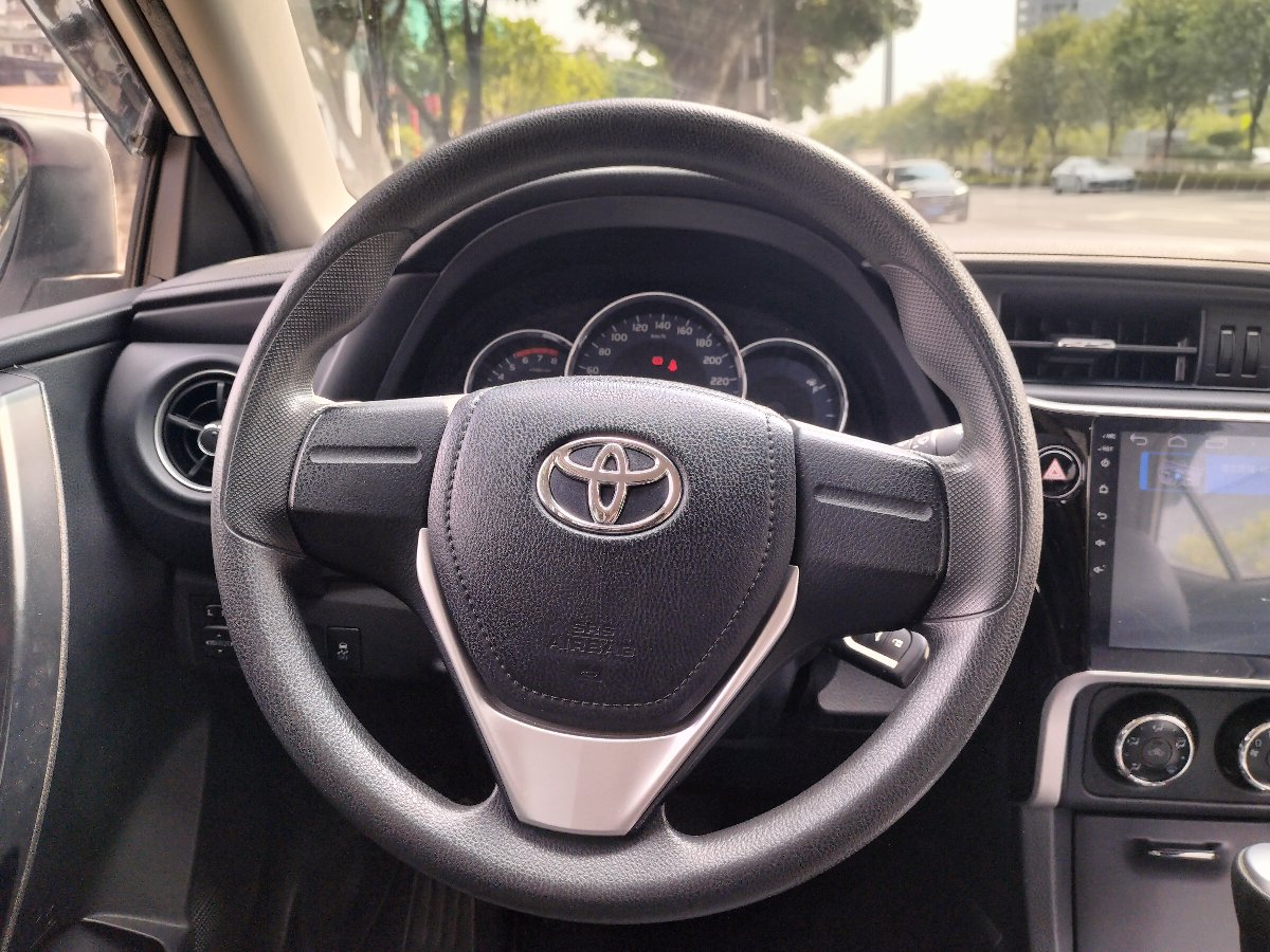 Toyota Corolla 2018 car image #3