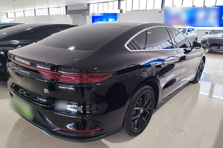 BYD Han 2024 car image #7