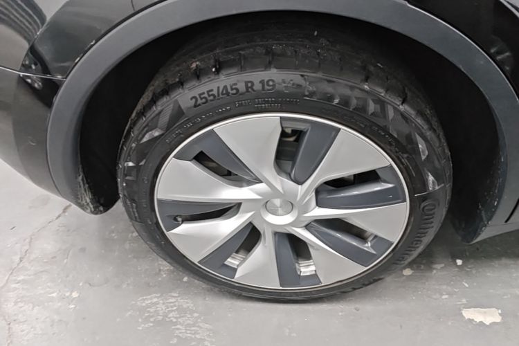 Tesla Model Y 2021 #4 Tesla Model Y 2021 immagine di auto #4