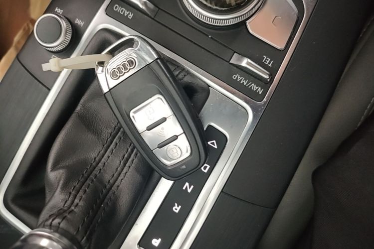 Audi A3 2019 car image #9