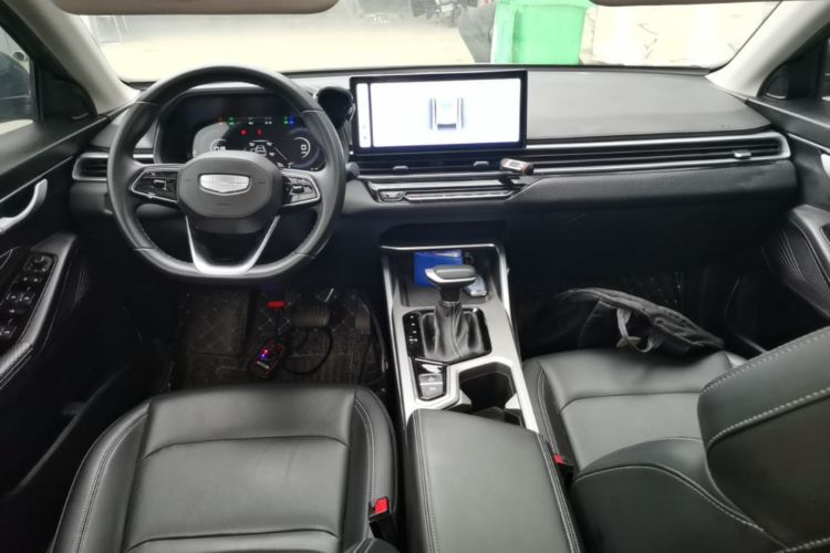 GEELY Emgrand 2024 imagen de coche #10