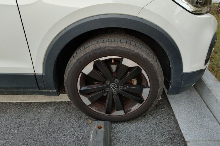 Volkswagen Tacqua 2022 car image #9