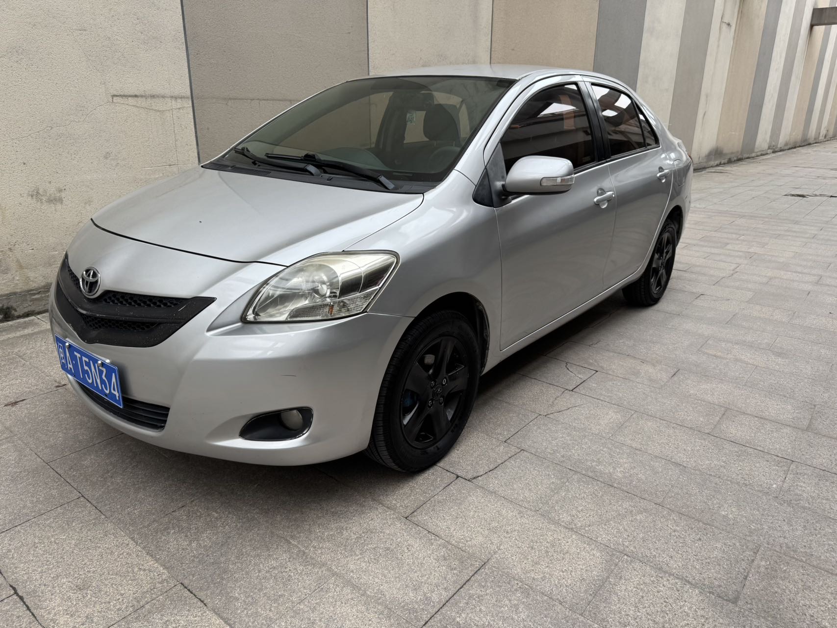 Toyota Vios 2010 Toyota Vios 2010 car image