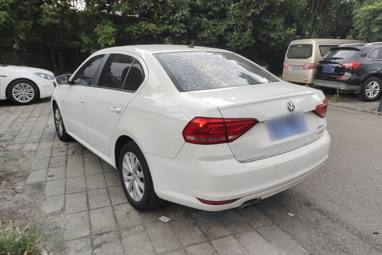 Volkswagen Lavida 2017 car image #5