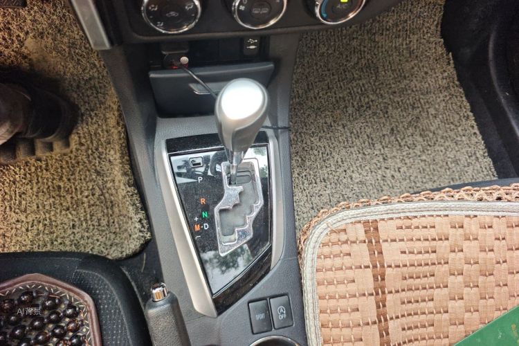 Toyota Corolla 2019 image de voiture #16