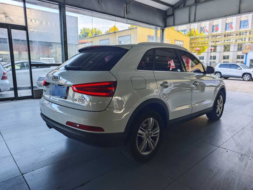 Audi Q3 2016 #3 Audi Q3 2016 car image #3