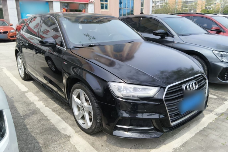 Audi A3 2019 car image #4