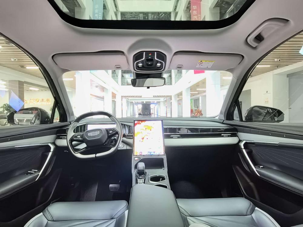GEELY Boyue L 2023 car image #12