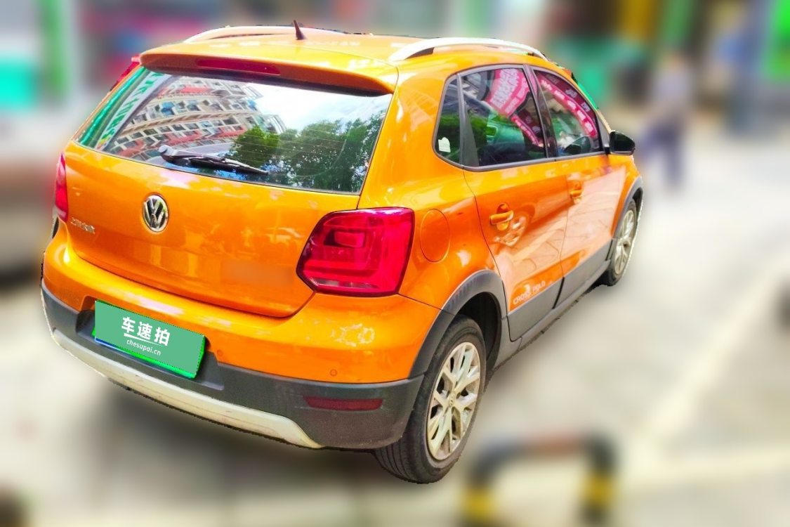 Volkswagen Polo 2015 car image #4