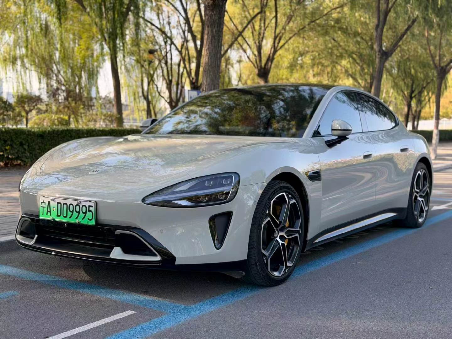 MI SU7 2025 изображение автомобиля 