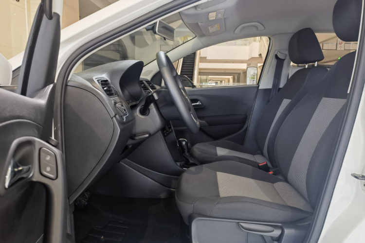 Volkswagen Polo 2017 #17 Volkswagen Polo 2017 car image #17