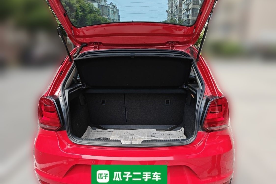 Volkswagen Polo 2018 car image #8
