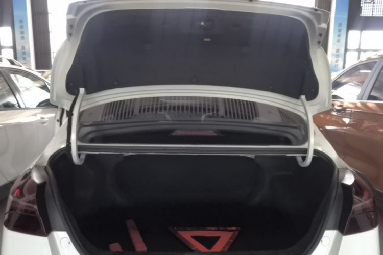 GEELY Emgrand 2020 #19 GEELY Emgrand 2020 car image #19