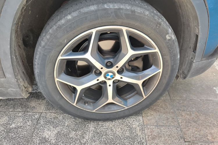 BMW X1 2019 car image #9