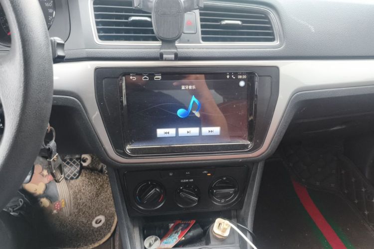 Volkswagen Lavida 2017 car image #13
