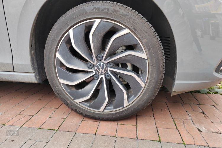 Volkswagen Golf 2022 immagine di auto #9