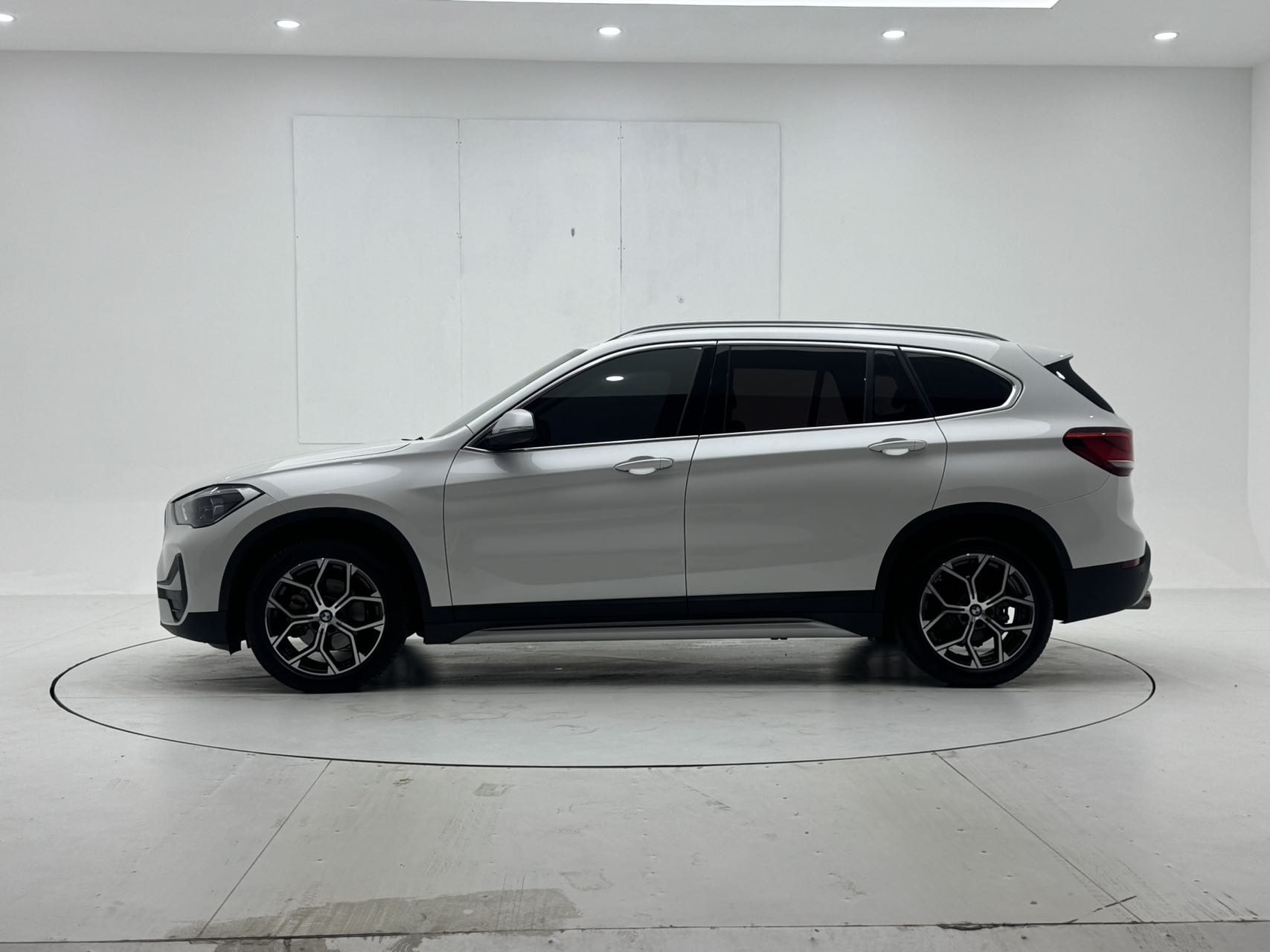 BMW X1 2022 car image #7