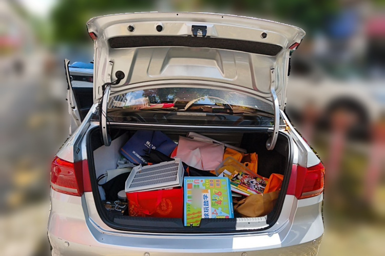 Volkswagen Santana 2015 car image #21