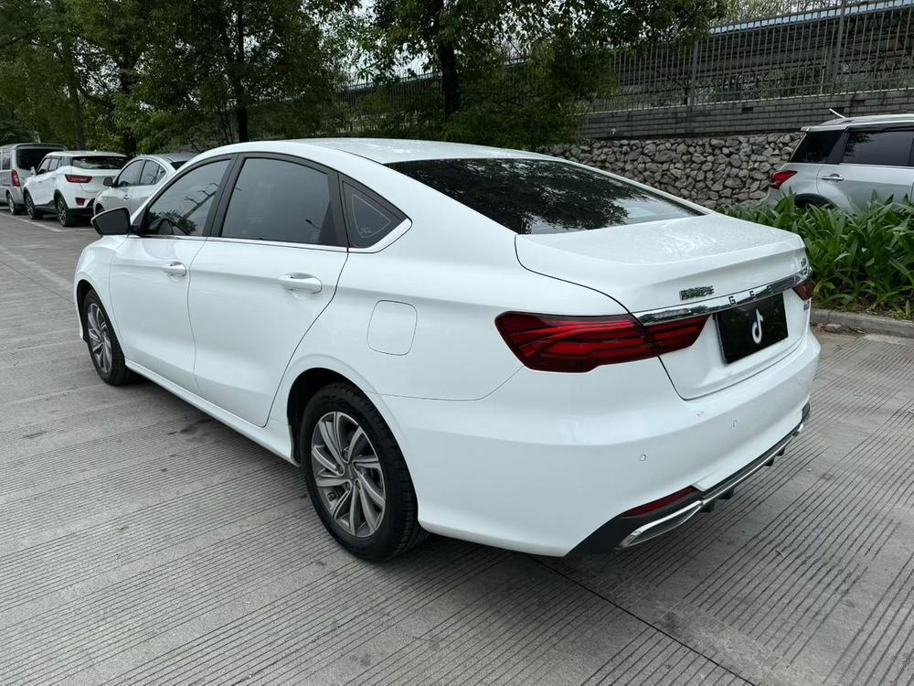 GEELY Binray 2020 car image #4