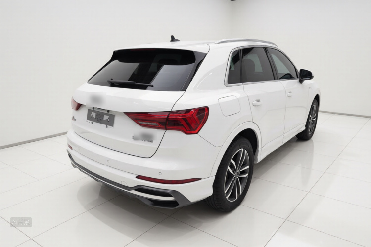 Audi Q3 2023 #7 Audi Q3 2023 car image #7