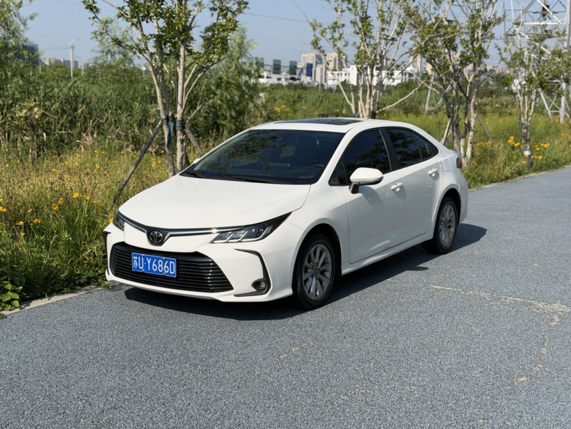 Toyota Corolla 2023 car image #9