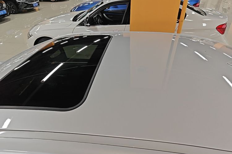 BMW 3 Series 2016 car image #25