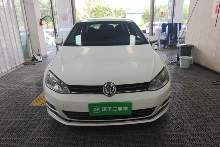 Volkswagen Golf 2016 car image #3