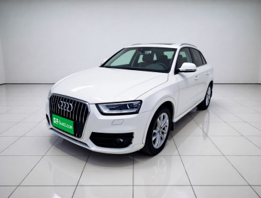 Audi Q3 2016 Audi Q3 2016 immagine di auto